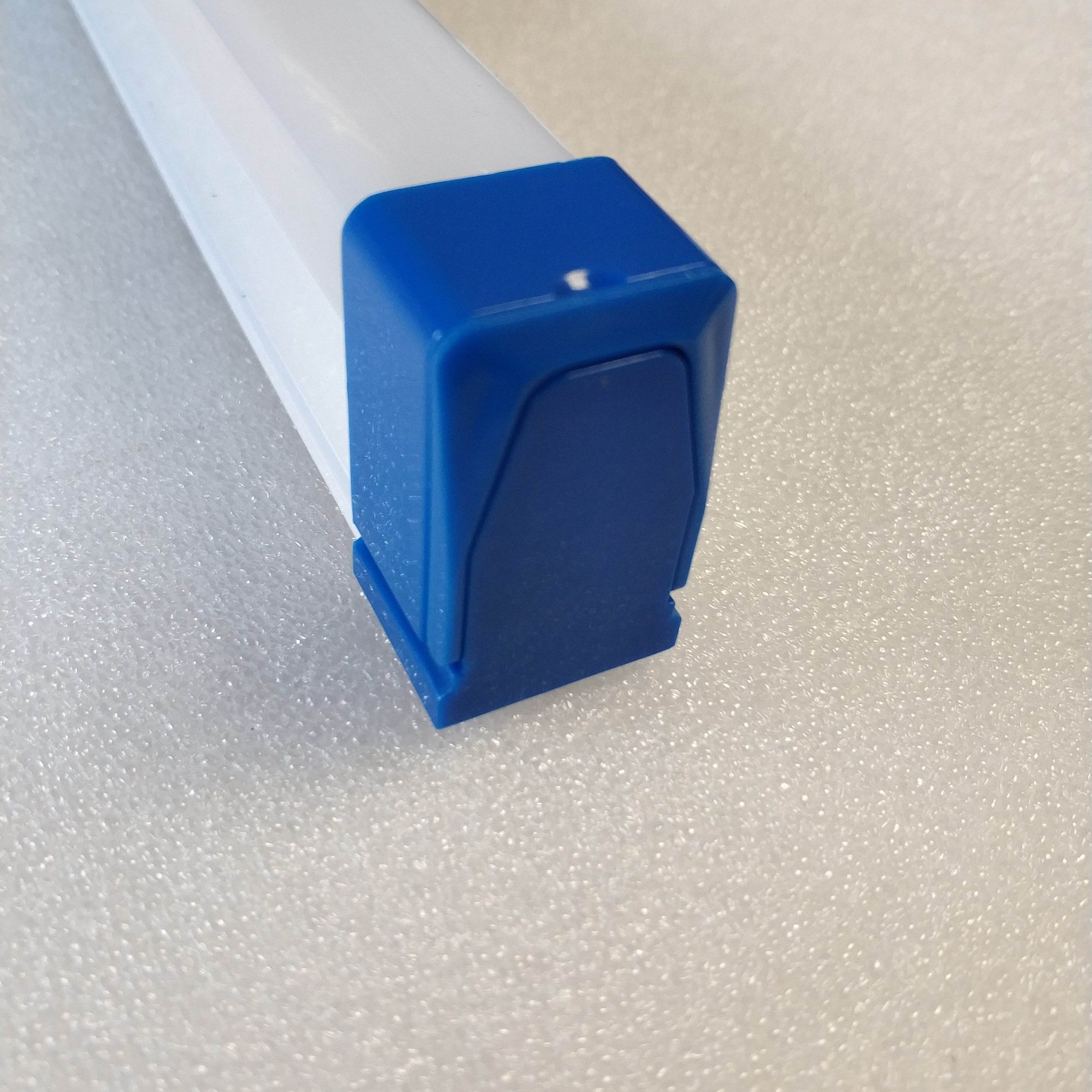 Rechargeable Portable LED Tube Light (18cm) Rechargeable Portable LED Tube Light (18cm) - Image 9