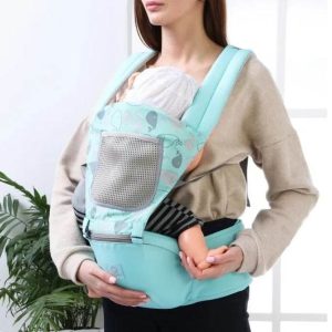lightweight breathable baby carrier with hip seat